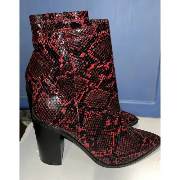 Womens Size 7 Kady Red Ankle Snake Skin Faux Leather Boots Pointy Toe Fashonnova - Picture 3 of 12
